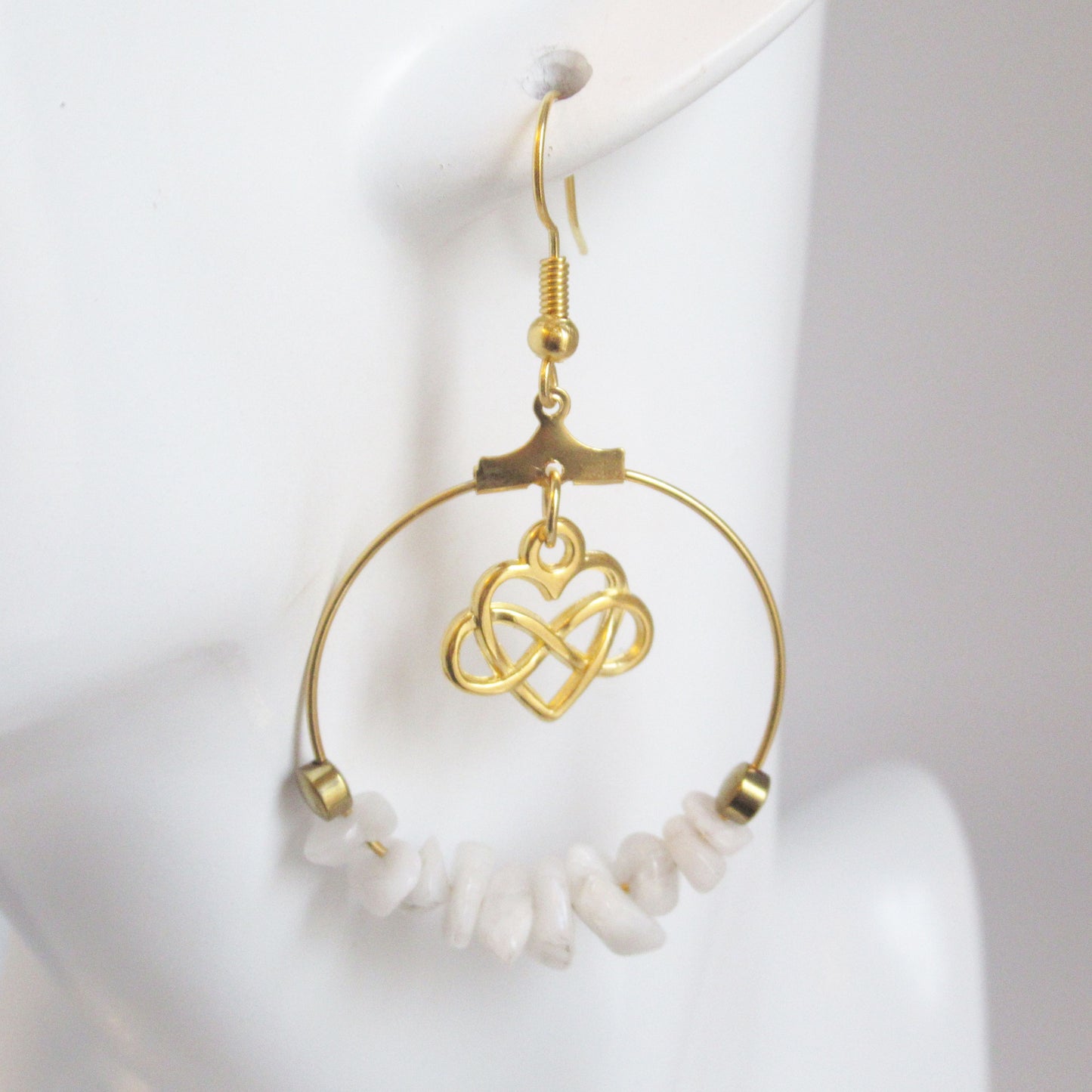 Boucles d'oreilles Créoles en pierres naturelles - Pierre de Lune - Infini / Coeur