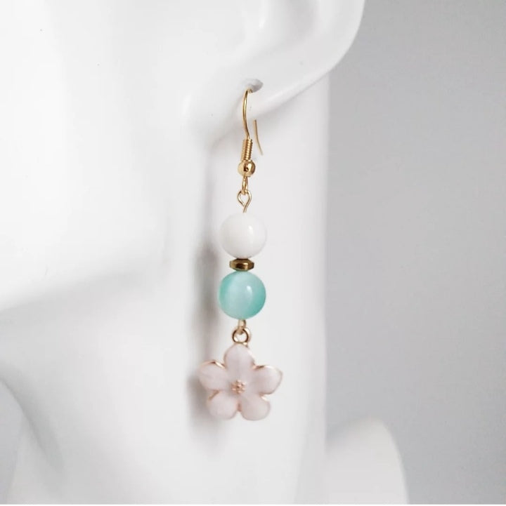 Boucles d'oreilles en pierres naturelles - Garniérite - Nacre