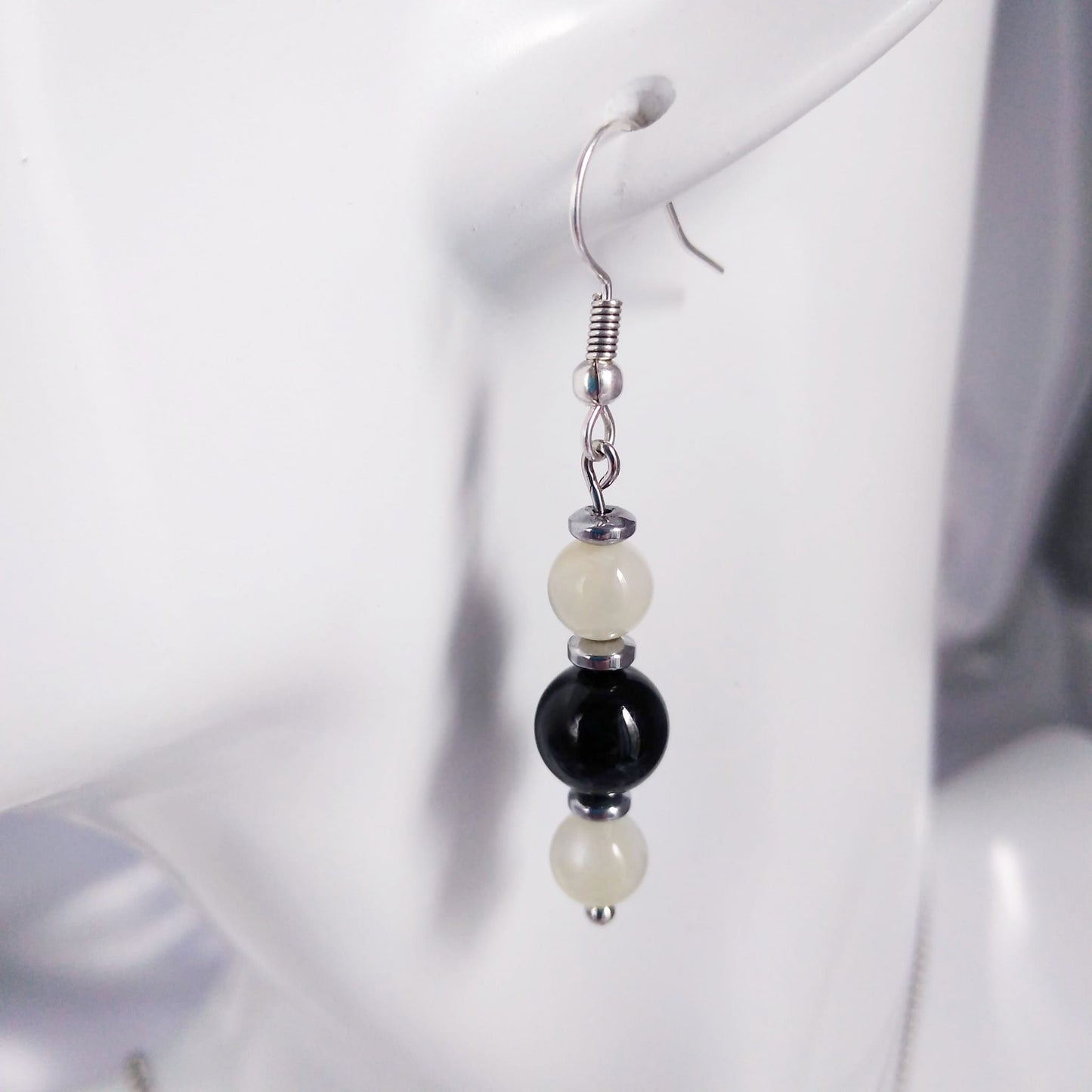 Boucles d'oreilles - Triple perles - en pierres naturelles