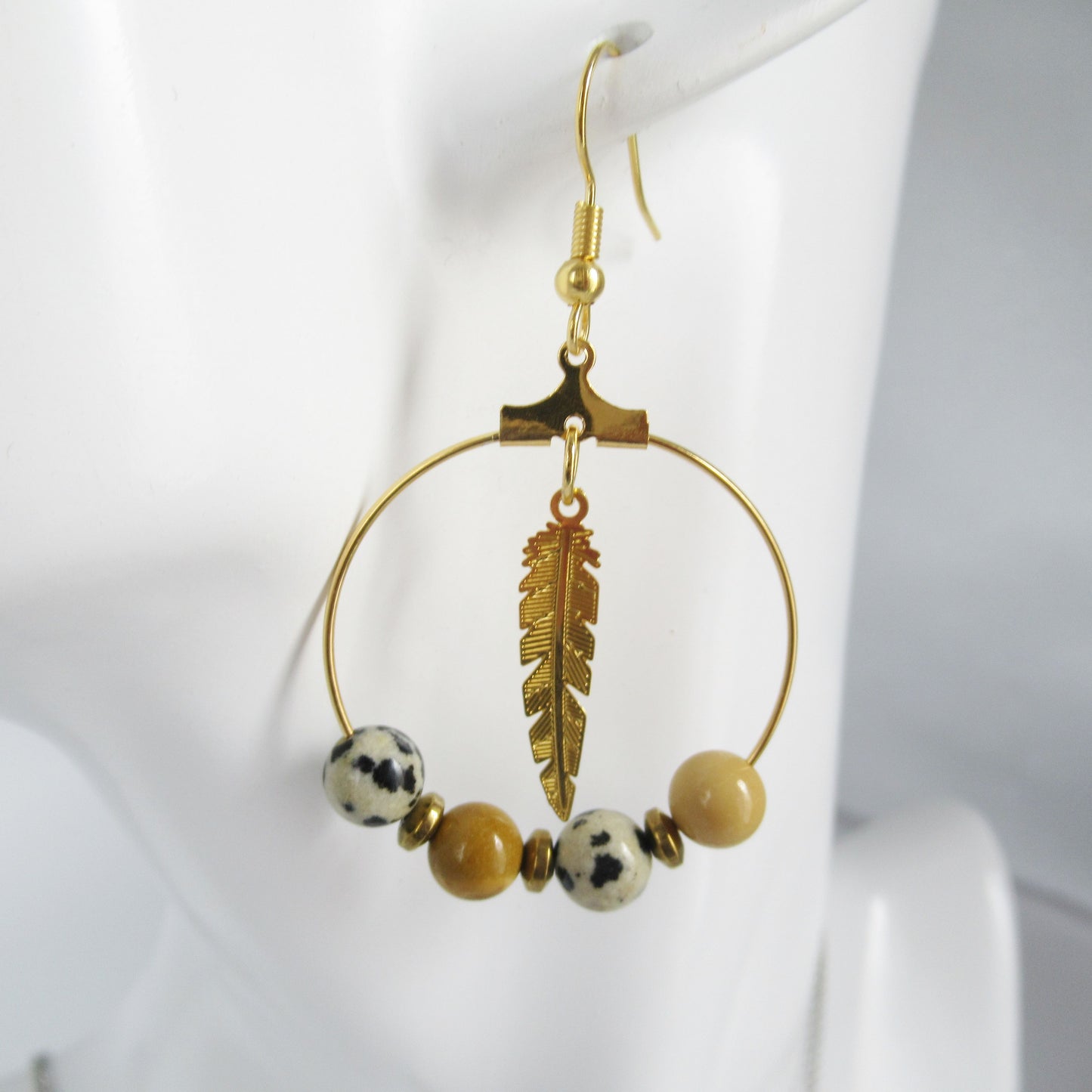 monjolicaillou.fr
https://monjolicaillou.fr › produits › boucles-doreilles-creoles-jaspe-dalmatien-jaspe-mokaite-plume
Boucles d'oreilles Créoles Jaspe Dalmatien Jaspe Mokaïte - Plume
Découvrez nos boucles d'oreilles créoles ornées de Jaspe Dalmatien et Jaspe M