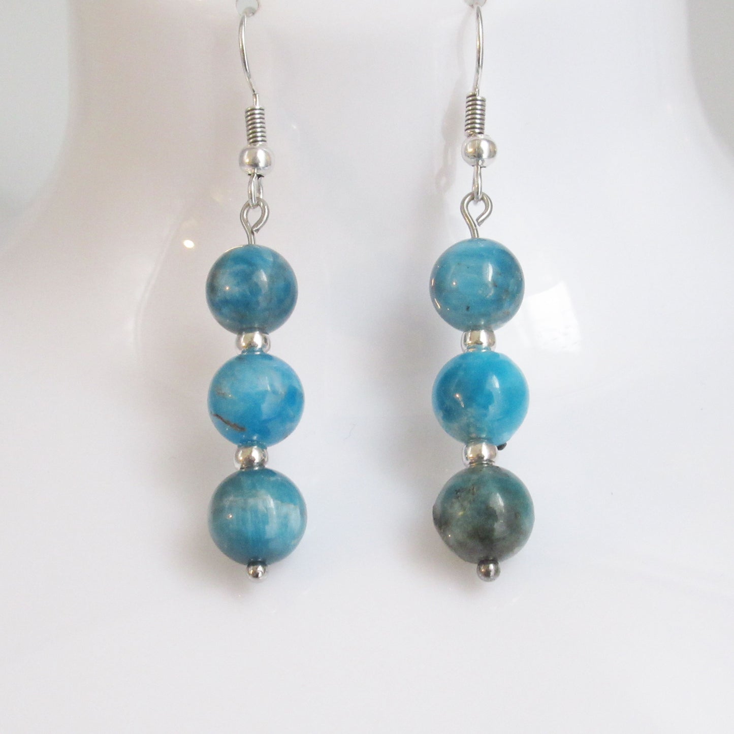 Boucles d'oreilles - Triple perles - en pierres naturelles