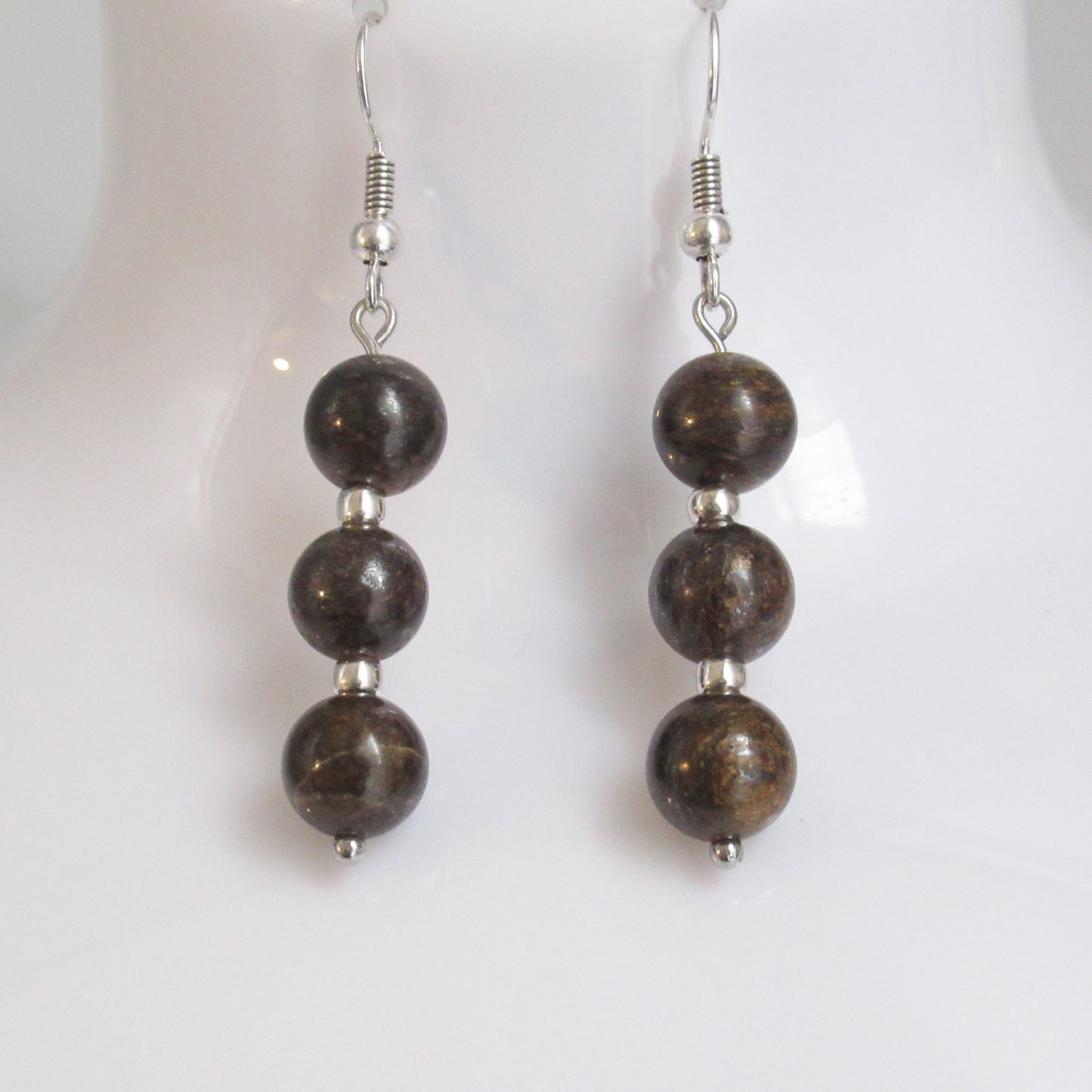 Boucles d'oreilles - Triple perles - en pierres naturelles
