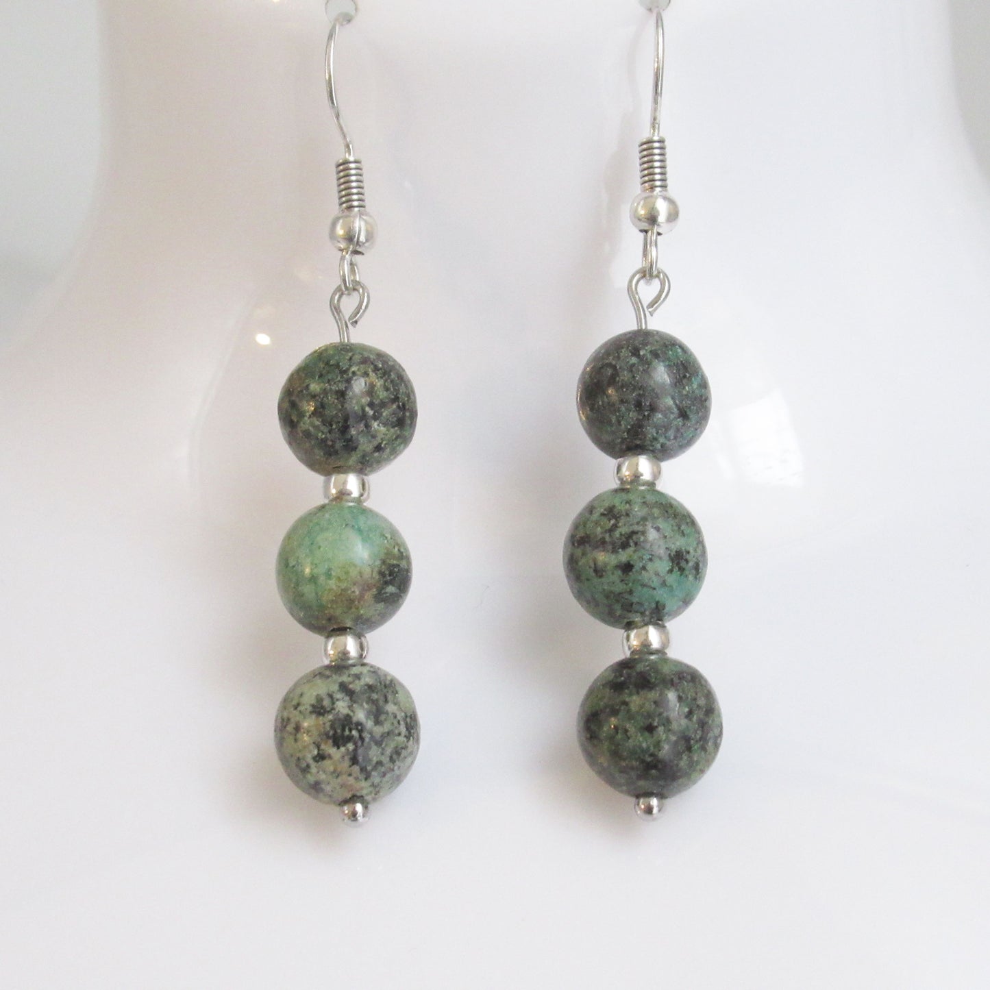 Boucles d'oreilles - Triple perles - en pierres naturelles