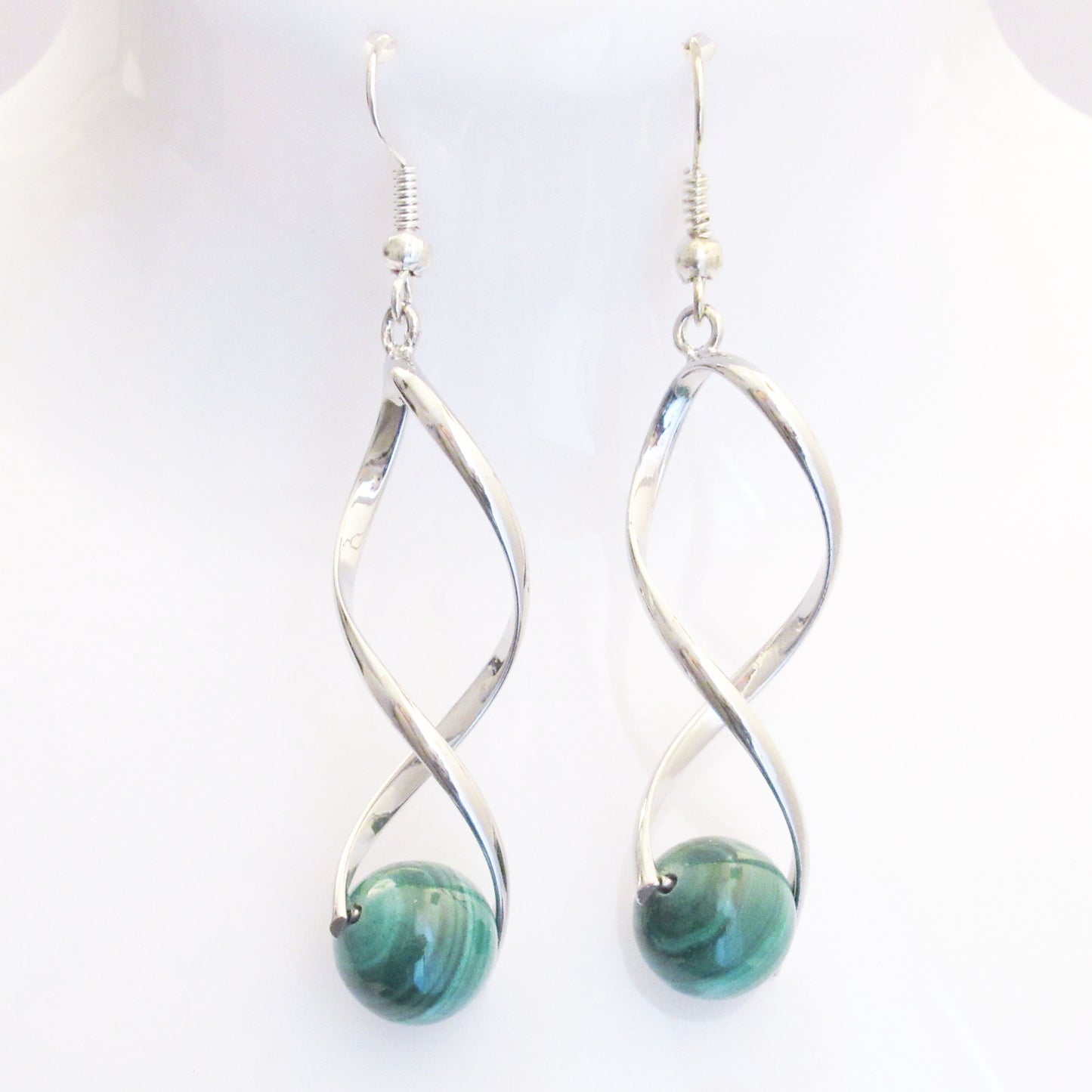 boucles-doreilles-torsade-en-pierres-naturelles-lithotherapie-aventurine-amethyste-apatite-cornaline-labradorite-lapis-malachite-tigre-quartz-rose-sodalite