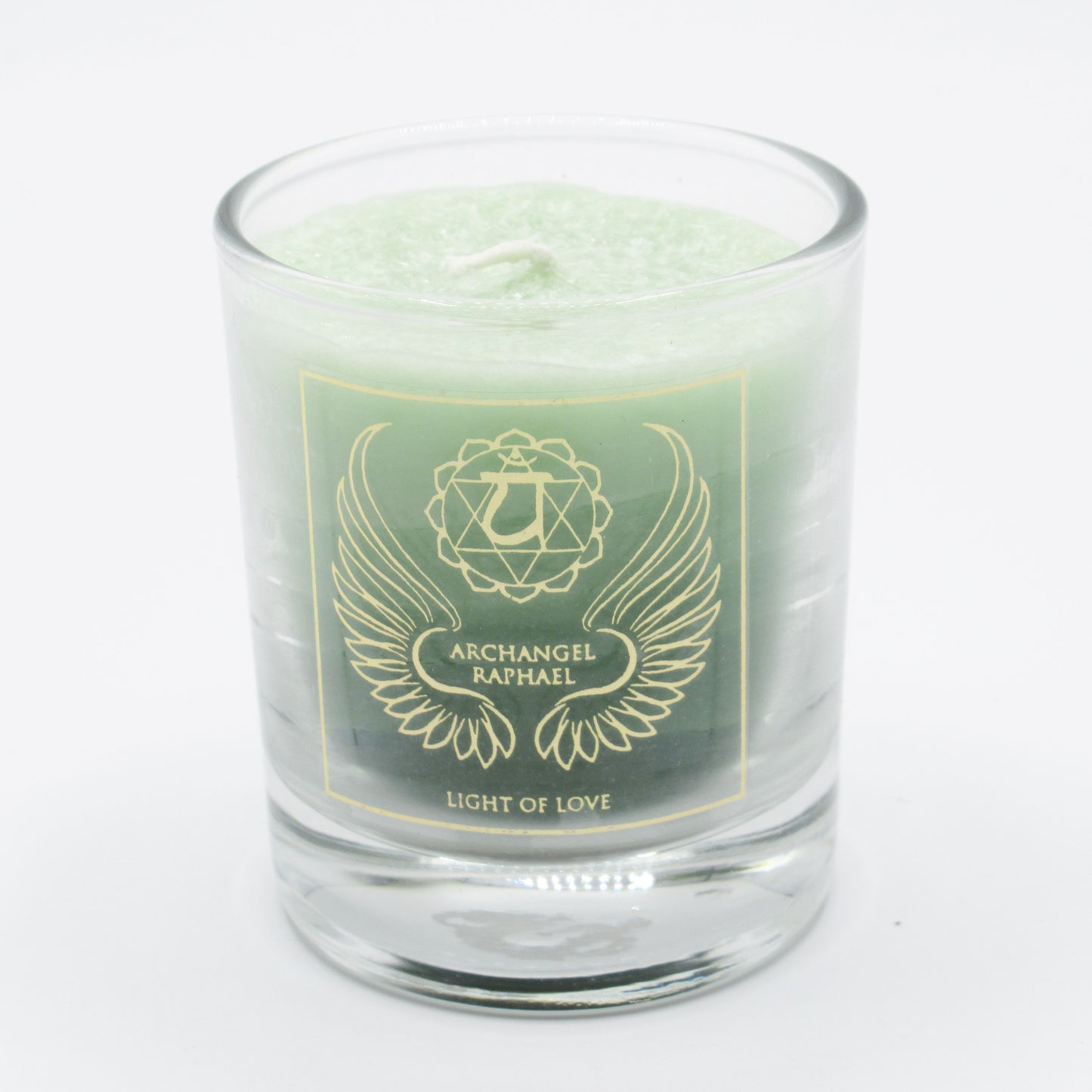Monjolicaillou.fr - Bougie Archange Raphael - 4ème Chakra https://monjolicaillou.fr/products/bougie-archange-raphael-4eme-chakra 4ème Chakra - Archange Raphael "Lumière d'Amour". Sa lumière s'ouvre et remplit votre coeur sacré d'amour et de lumière. Parfumée aux huiles essentielles : lavande, orange, mandarine. Fabriquée à partir de cire de palme certifiée RSPO, à partir du noyau du fruit du palmier. Les bougies en stéarine sont fabriquées à la