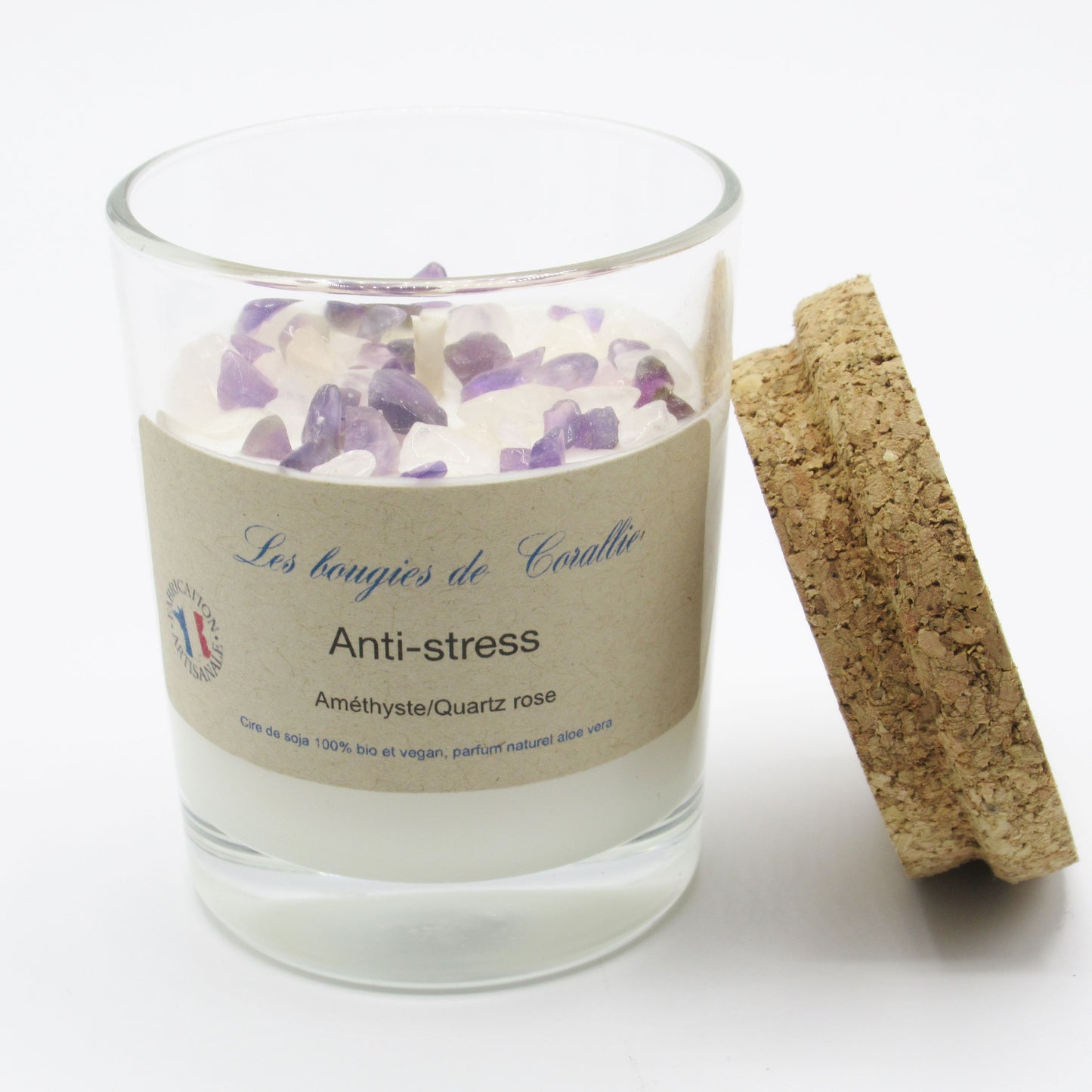 monjolicaillou.fr - Bougie Anti-stress https://monjolicaillou.fr/products/bougie-anti-stress Bougie avec pierres naturelles lithothérapie : Améthyste, quartz rose Le quartz rose : pierre de l’amour maternelle, rassure les enfants et calme leurs angoisses. Elle accroit l’estime et l’amour de soi, idéale pour les peines de cœur. Elle est préconisée en cas de stress et d’angoisse.