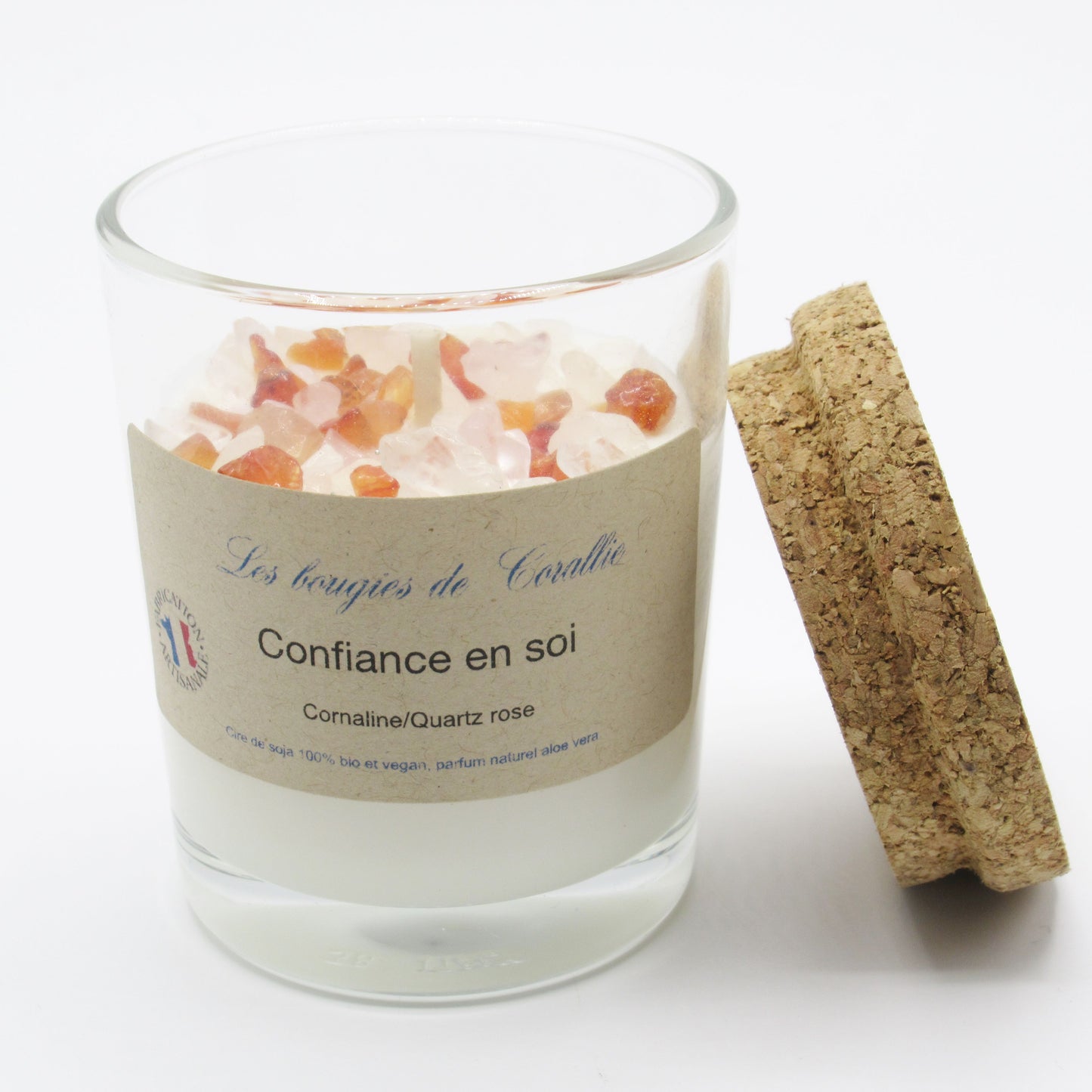 monjolicaillou.fr - Bougie Confiance en soi https://monjolicaillou.fr/products/bougie-confiance-en-soi Bougie avec pierres naturelles lithothérapie : Cornaline, quartz rose La cornaline : pierre de forte protection qui éloigne la négativité. Renforce la confiance en soi et calme aussi la colère. Elle invite l’abondance positive dans notre vie. Elle stimule l’énergie sexuelle et soulage les maux de ventre.
