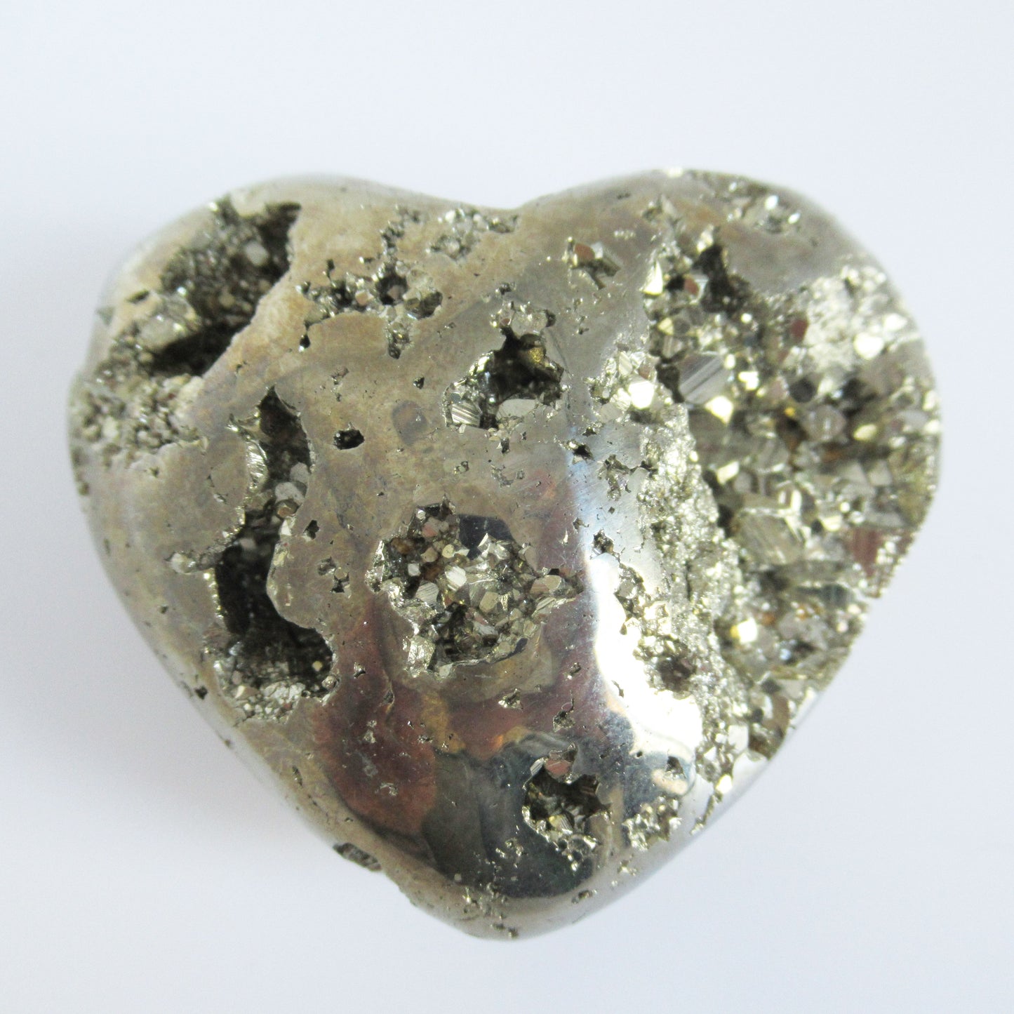 Coeur - Pyrite Pérou https://monjolicaillou.fr/products/coeur-pyrite-perou Pierre de la Concentration Permet une meilleure organisation dans notre esprit. Aide à rester concentré sur une tache précise, sur un sujet ou une situation importante. Permet de retrouver un nouveau souffle et de se libérer des choses qui nous étouffent.