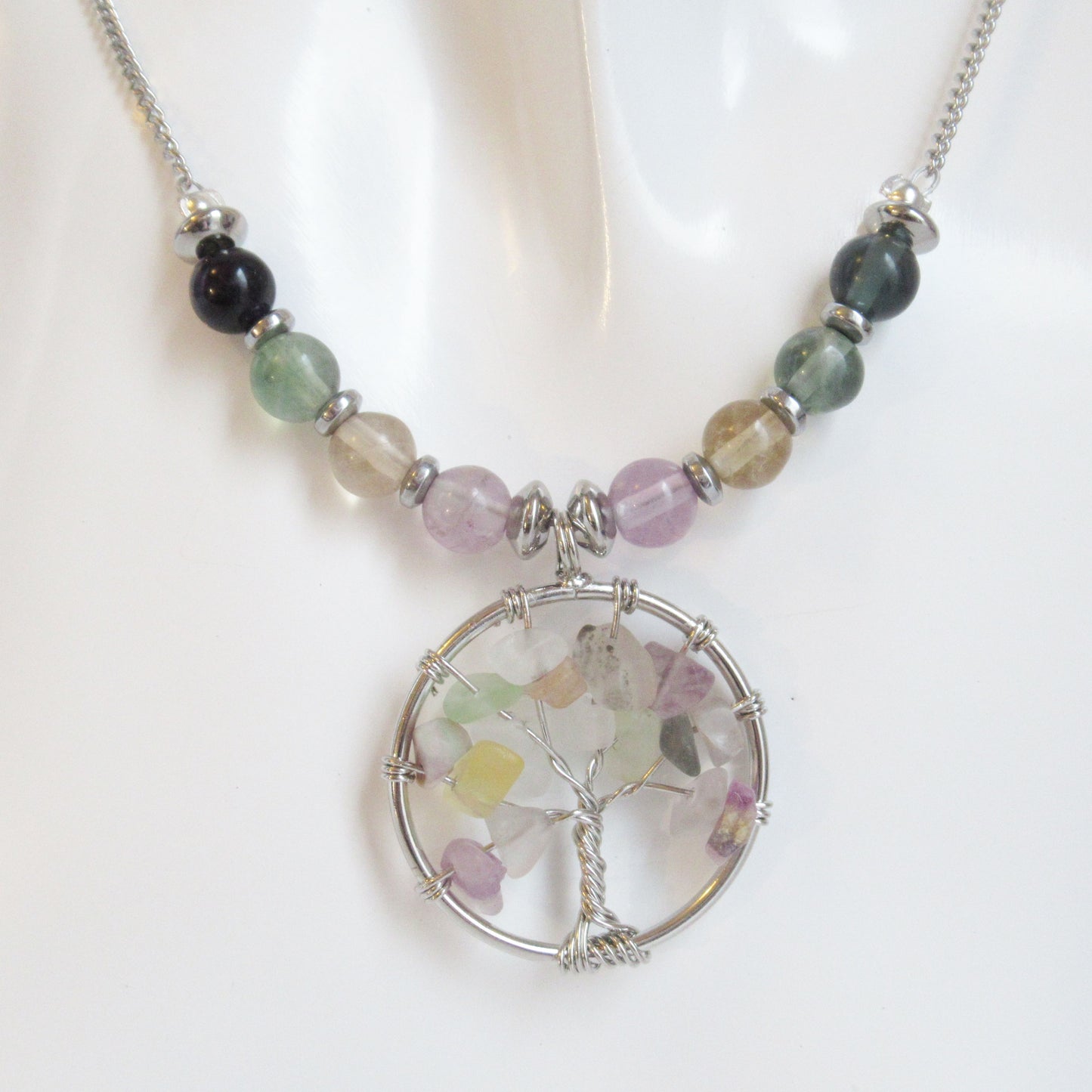 Collier en pierre naturelle - Fluorite Multicolore - Arbre de vie