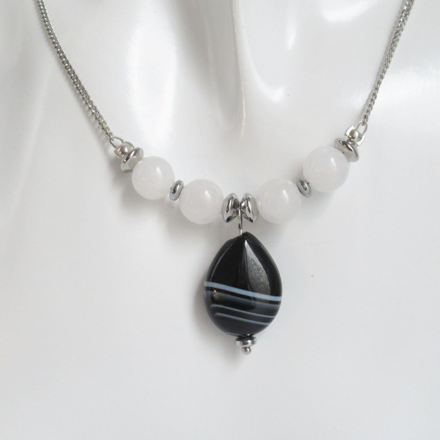 Collier en pierre naturelle - Agate Rubanée et Jade Blanc