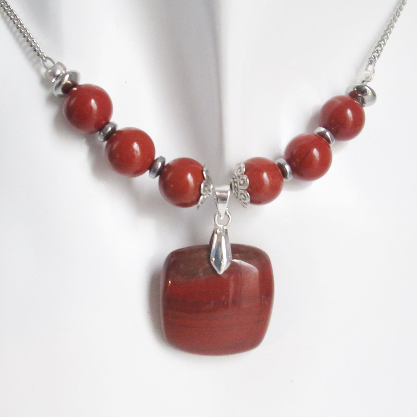 Collier en pierre naturelle - Jaspe rouge