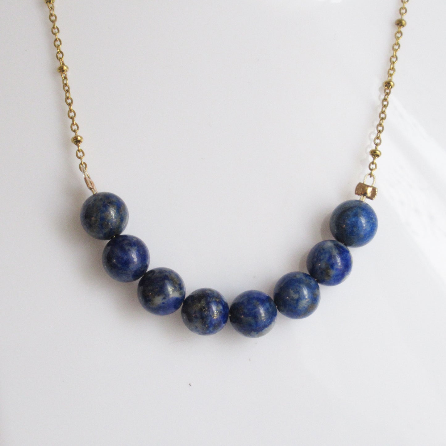 Collier en pierres naturelles