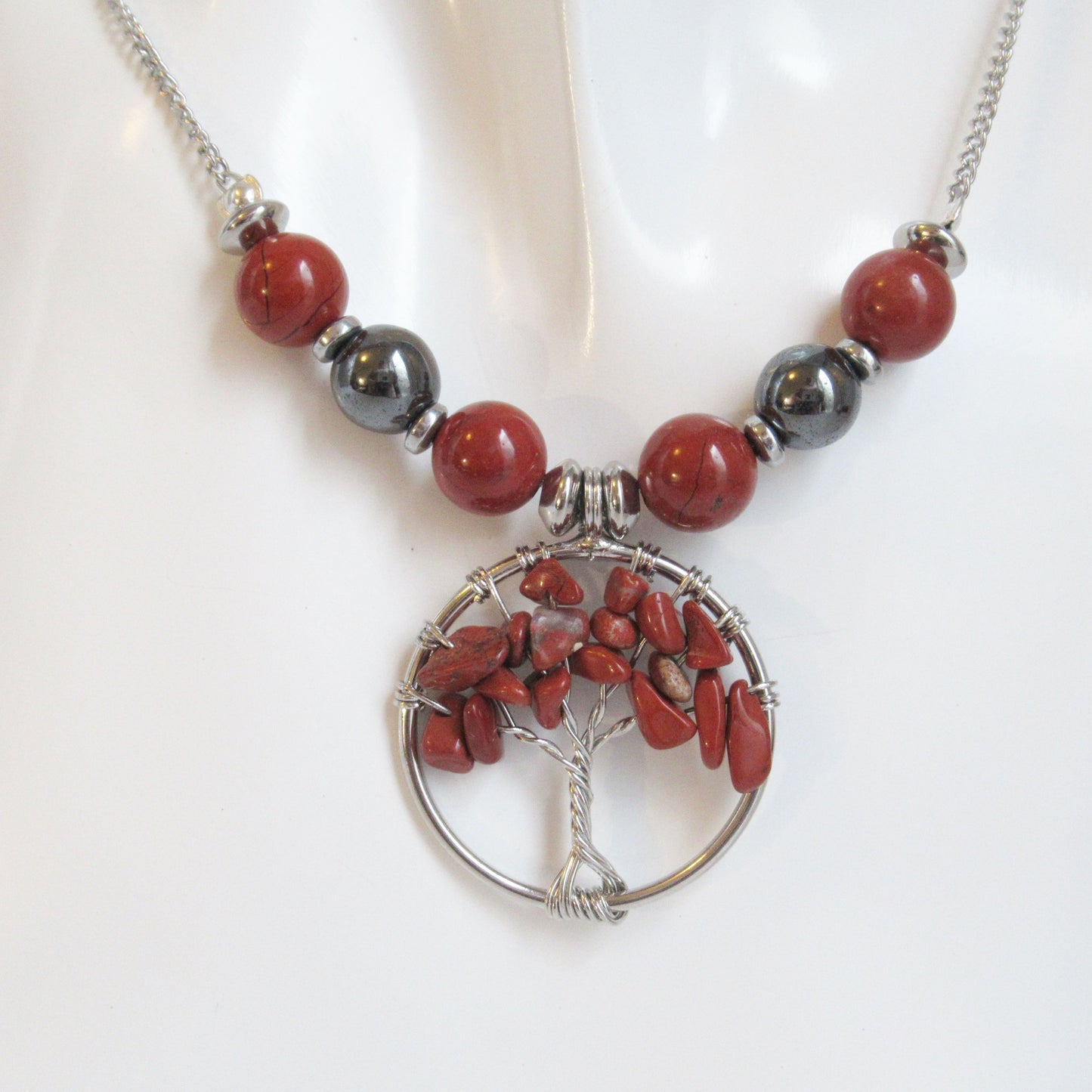 Collier en pierre naturelle - Jaspe rouge et Hématite - Arbre de vie