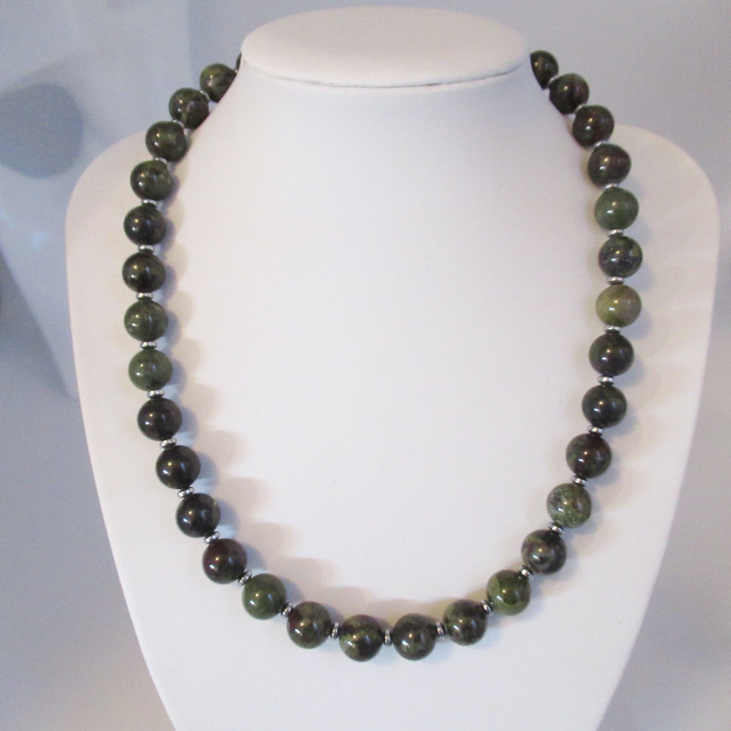 Colliers en pierres naturelles - 10 mm