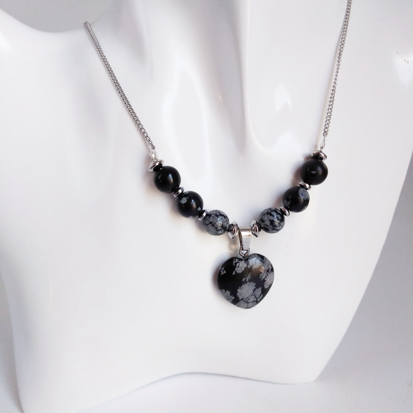 Collier en pierre naturelle - Obsidienne neige - Coeur