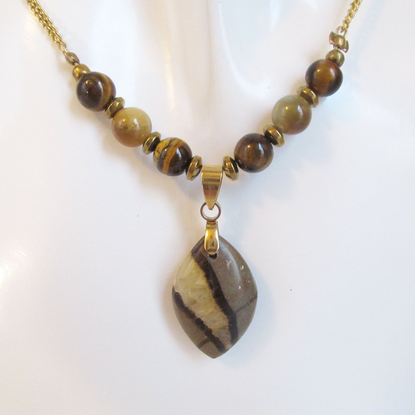 Collier Septaria Oeil de tigre en pierres naturelles