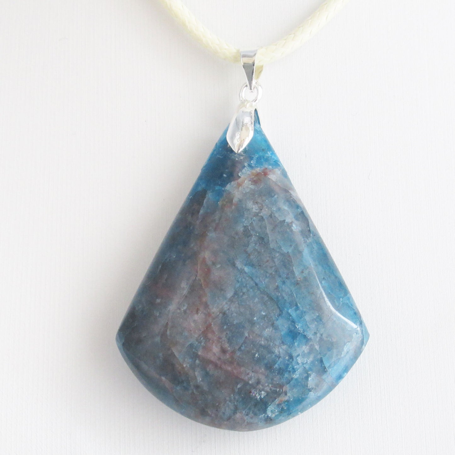 Pendentif en pierre naturelle - Apatite