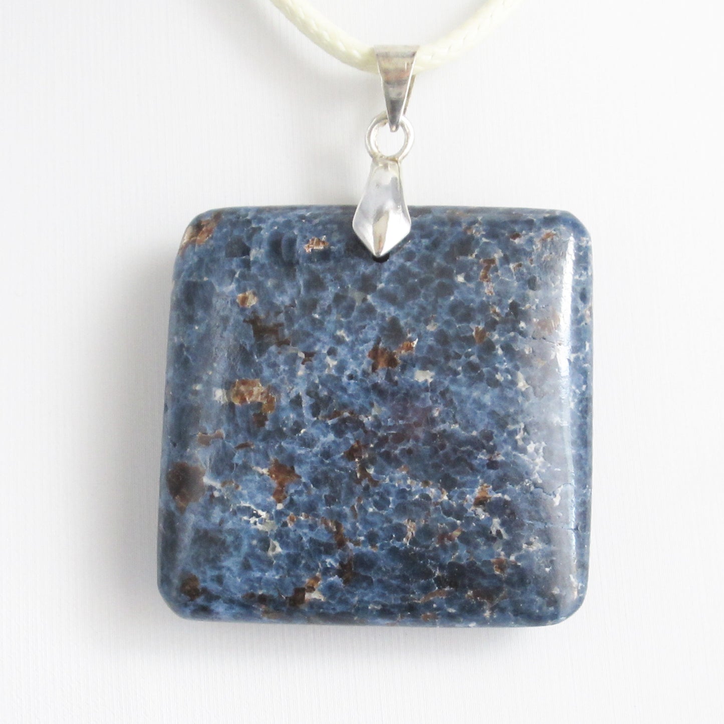 Pendentif en pierre naturelle - Dumortiérite