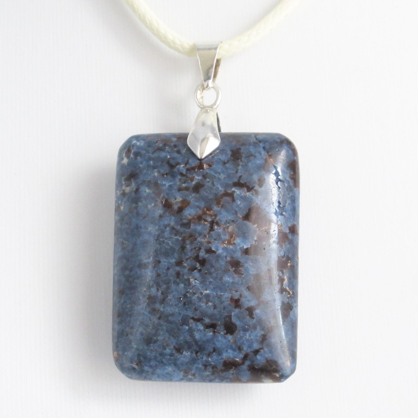 Pendentif en pierre naturelle - Dumortiérite