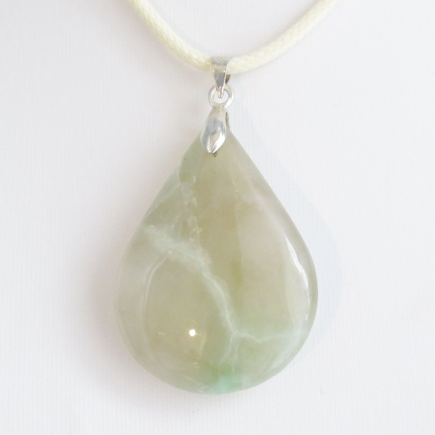Pendentif en pierre naturelle - Garniérite - Pierre de Lune Verte