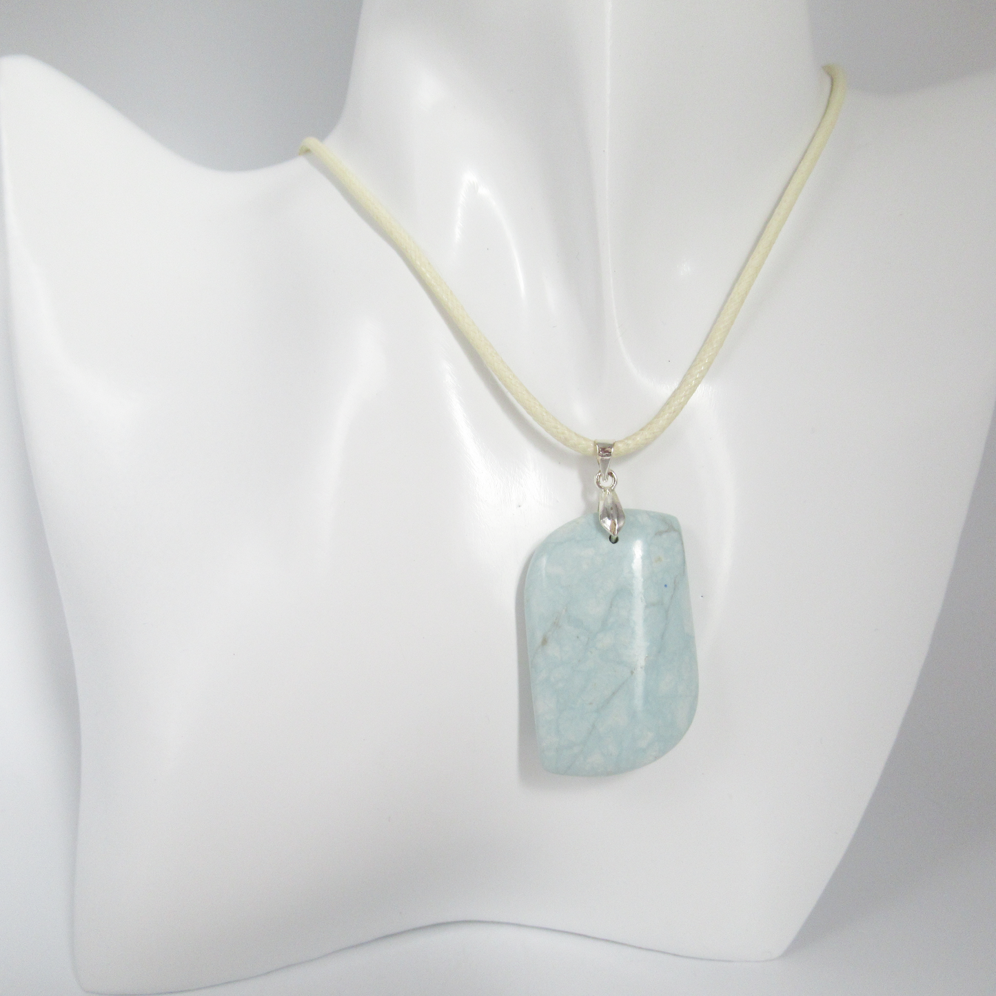 Pendentif en pierre naturelle - Opale Bleue