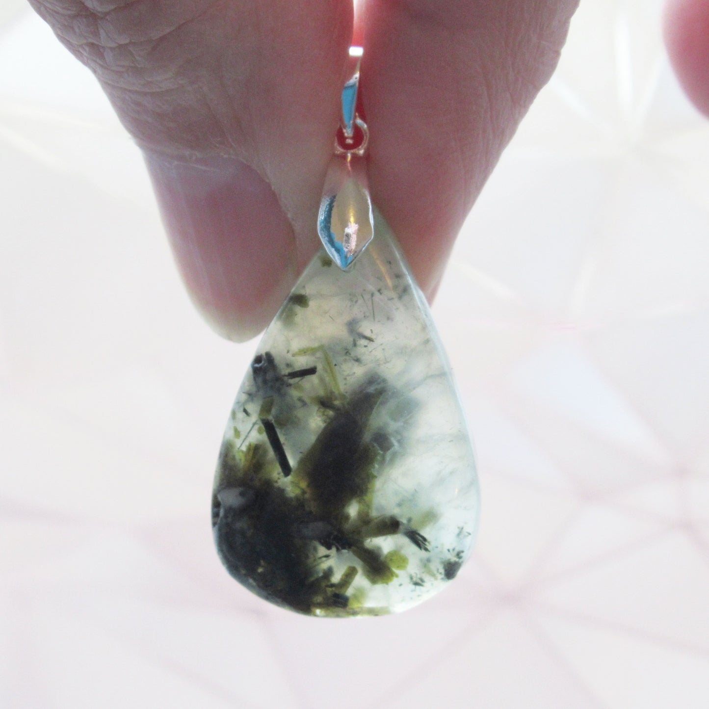 Pendentif en pierre naturelle - Préhnite