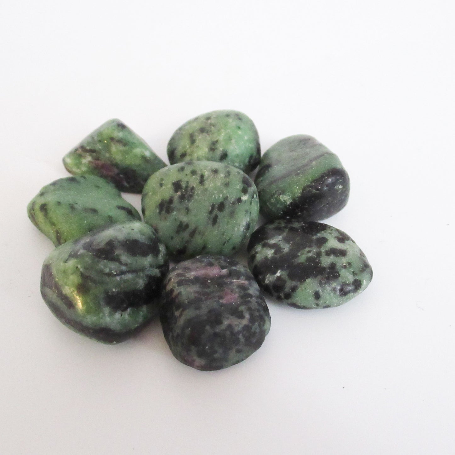 Pierre roulée Rubis sur zoïsite