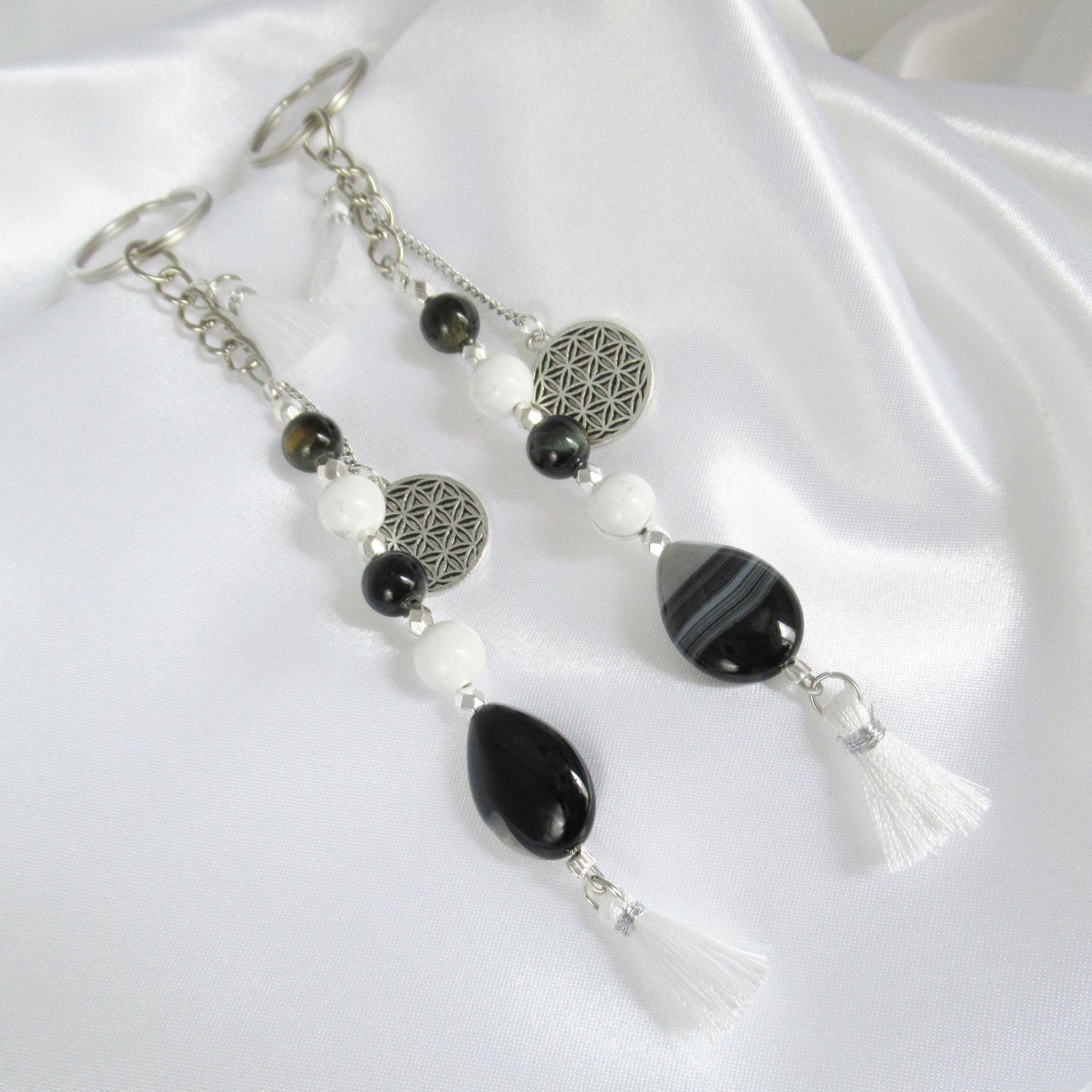 Porte clefs Agate - Howlite - Oeil de faucon - Fleur de vie- Edition limitée