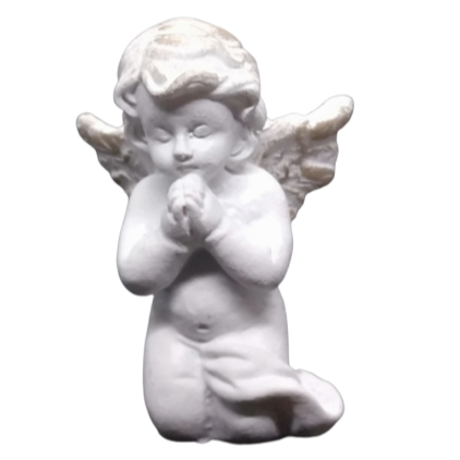 Ange priant pour la paix https://monjolicaillou.fr/products/ange-priant-pour-la-paix Plongez dans un monde de sérénité et de tranquillité avec ce charmant petit ange priant pour la paix. Inspiré par la citation intemporelle "La paix intérieure est la plus solide fondation de la paix mondiale", ce petit chef-d'œuvre artistique incarne la pureté et l'harmonie. Mesurant 5,3 cm de hauteur, cet ange délicat