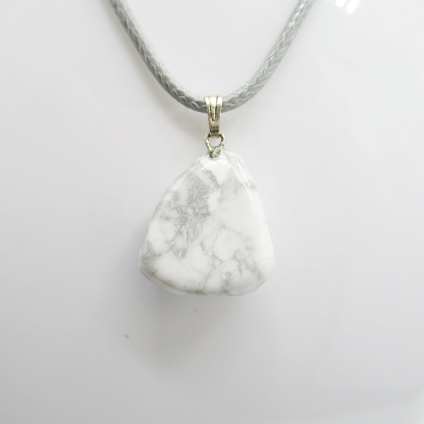 Pendentif Howlite