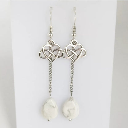 Boucles d'oreilles Howlite - Infini / Coeur