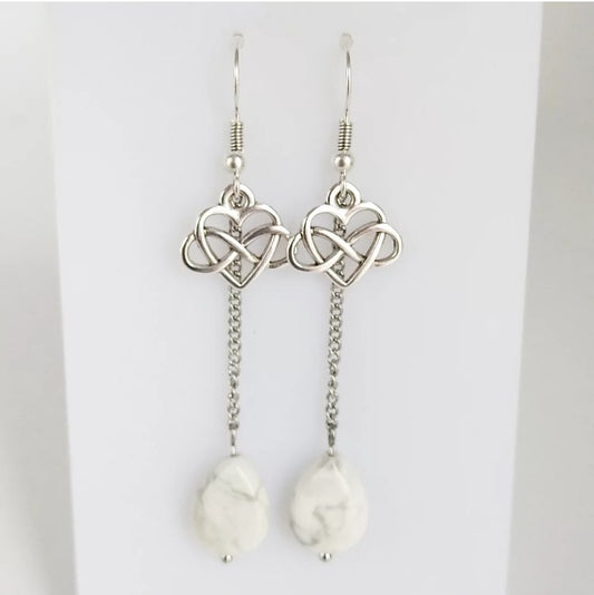 Boucles d'oreilles Howlite - Infini / Coeur