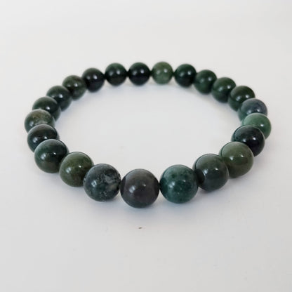 Découvrez le bracelet en agate mousse véritable. Une pierre naturelle de renouveau et d'ancrage pour harmoniser vos émotions et libérer le stress.