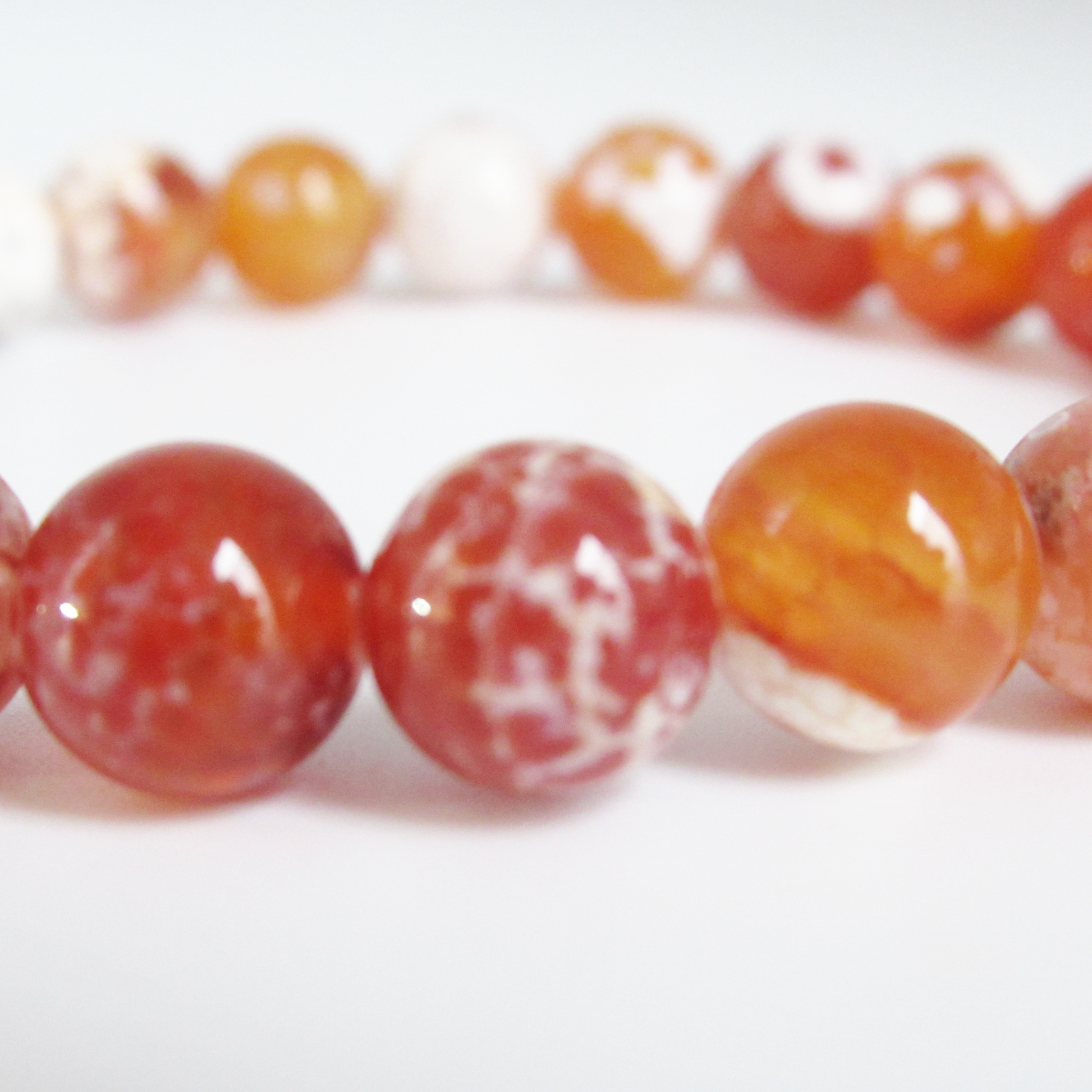 monjolicaillou.fr

https://monjolicaillou.fr › produits › bracelet-agate-feu-8-mm

Bracelet Agate de Feu - 8 mm

Sa pierre d'un rouge orangé, est réputée pour ses vertus énergétiques. Elle dynamise le corps, stimule les énergies, et favorise un équilibre émotionnel et spirituel…
