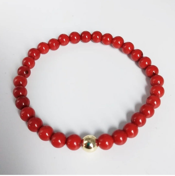 Bracelet en pierres naturelles - Corail Rouge

🌟 Vertus psychologiques Ce bracelet en corail rouge est bien plus qu'un simple bijou : c'est un véritable allié pour renforcer votre confiance en vous et rétro…