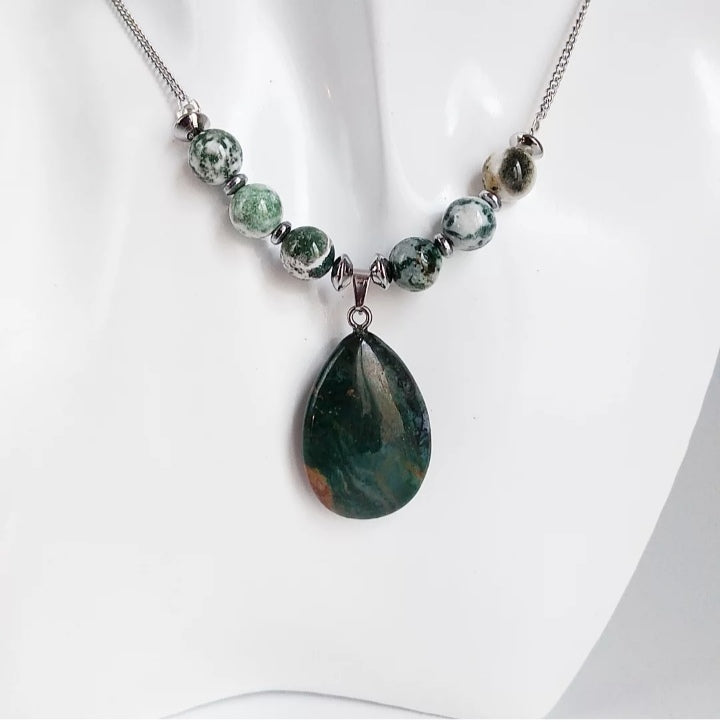 Collier Agate mousse - goutte en pierres naturelles