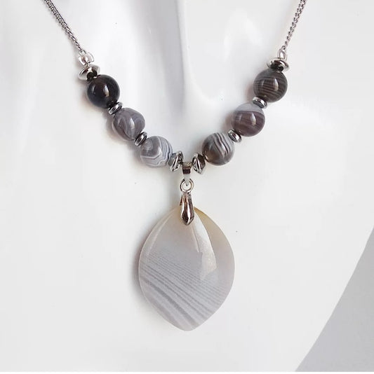 Collier en pierre naturelle - Agate du Botswana - Marquise