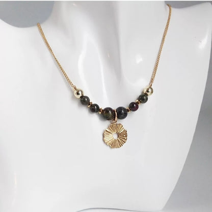 jaspe sang de dragon, collier pierre naturelle, bijou énergétique, pierre d’ancrage, pierre de confiance, collier jaspe rouge vert, lithothérapie courage, collier jaspe naturel