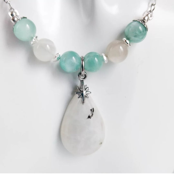 Collier en pierre naturelle - Pierre de lune blanche et Pierre de lune verte (garniérite)