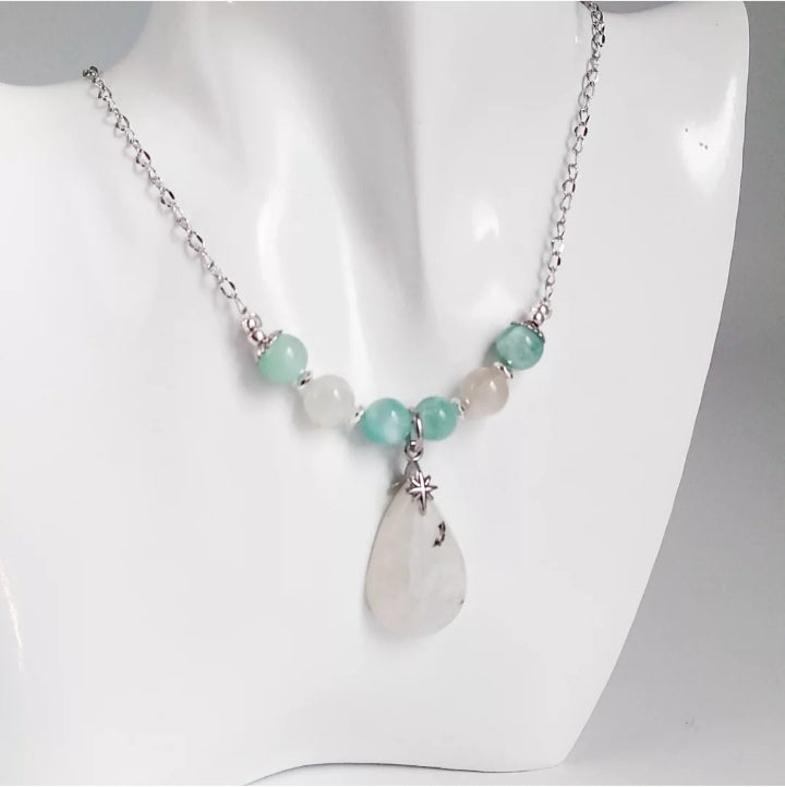 Collier en pierre naturelle - Pierre de lune blanche et Pierre de lune verte (garniérite)