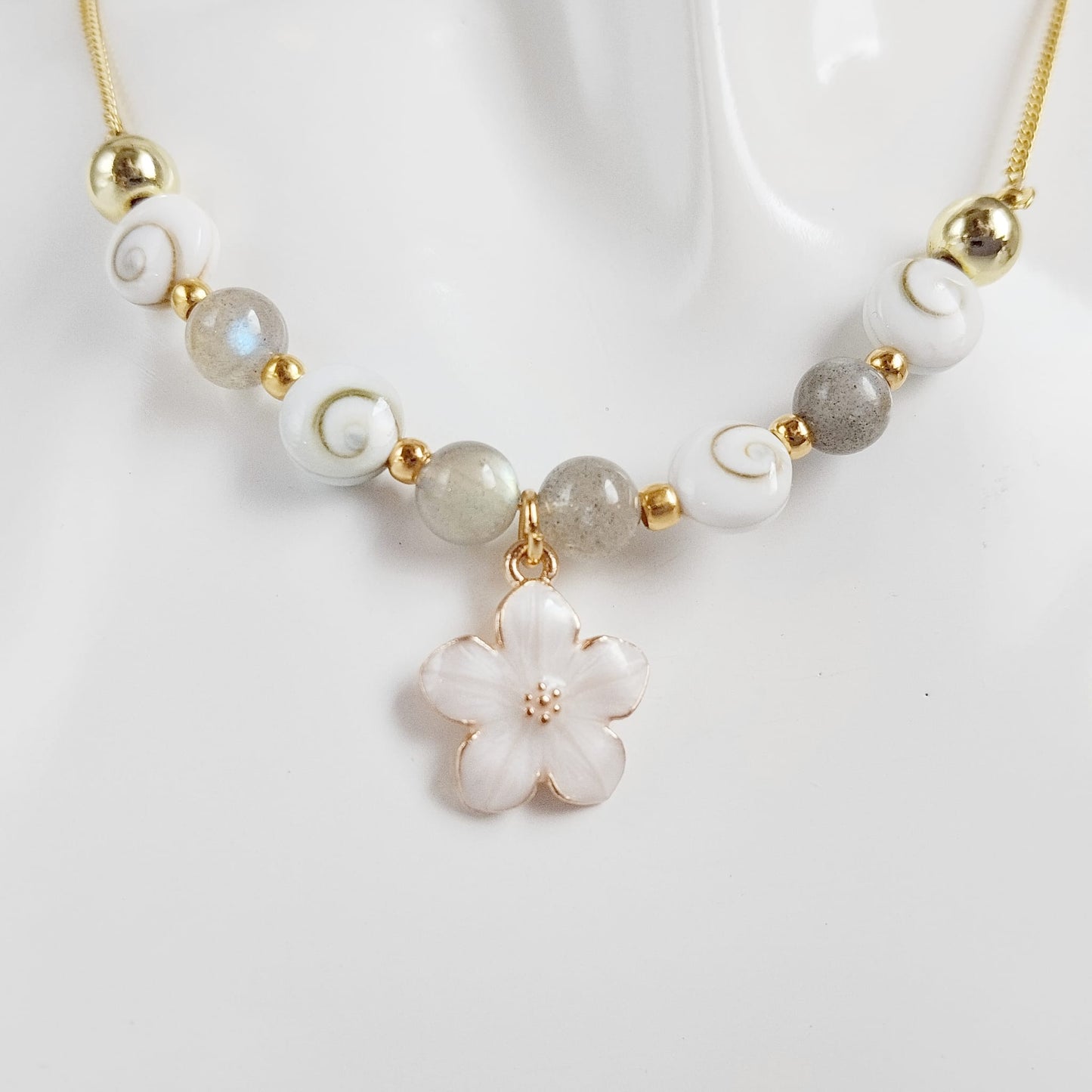 Collier en pierre naturelle - Oeil de Sainte Lucie