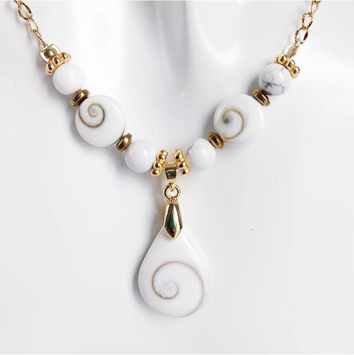 Collier en pierre naturelle - Oeil de Sainte Lucie et Howlite