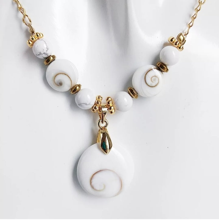 Collier en pierre naturelle - Oeil de Sainte Lucie et Howlite