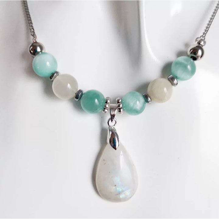 Collier en pierre naturelle - Pierre de lune blanche et Pierre de lune verte (garniérite)