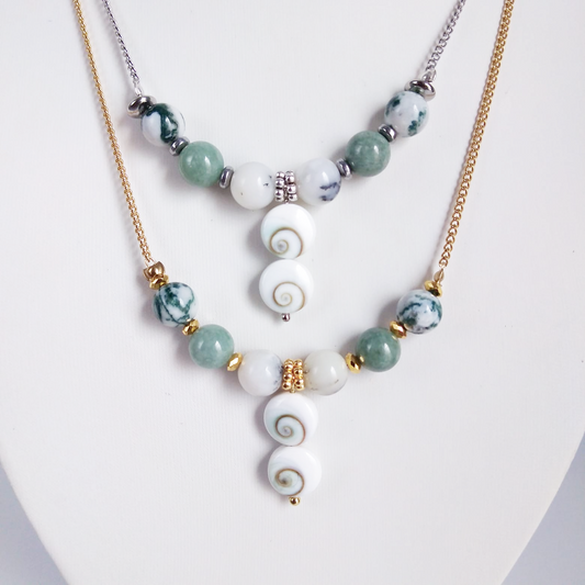 Attirez la chance, la prospérité et la protection avec notre sélection de pierres porte-bonheur : Œil de Sainte-Lucie, Agate Mousse, Jade, Merlinite.
