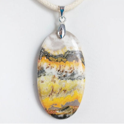Pendentif en jaspe Bumblebee naturel – confiance, énergie, protection. Pierre idéale pour vitalité, motivation et équilibre émotionnel au quotidien.

