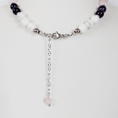 Découvre notre collier anti-stress en 4 pierres naturelles apaisantes. L'allié parfait pour apaiser l'esprit et retrouver la sérénité au quotidien.