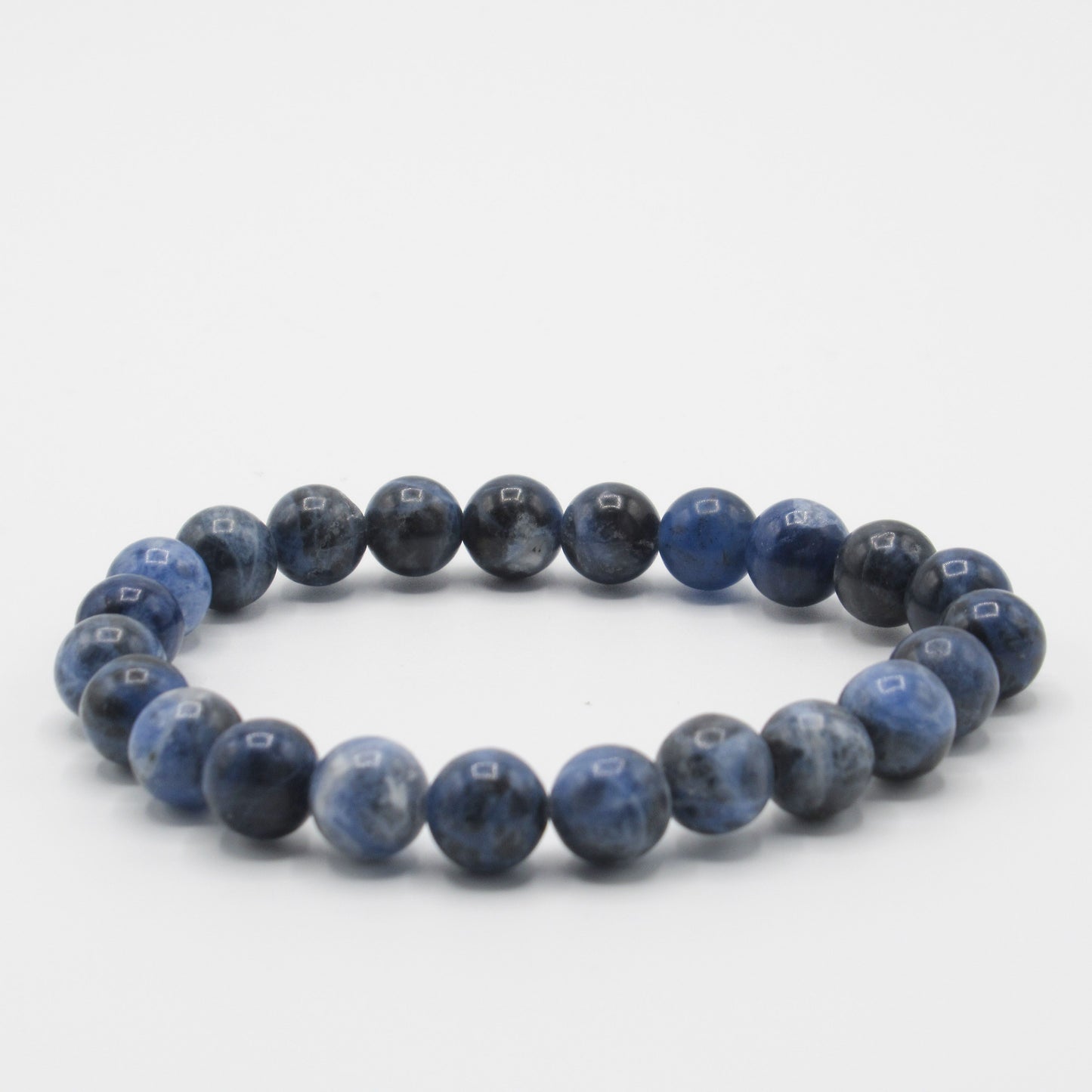 Bracelet Sodalite Femme/Homme en pierres naturelles  https://monjolicaillou.fr/products/bracelet-sodalite-femme-homme-en-pierres-naturelles